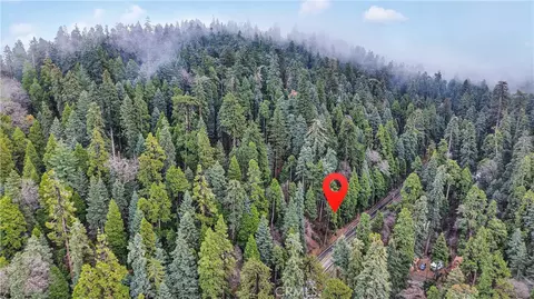642 Rose Quartz Rd, Cedar Glen, CA 92321 photo 3