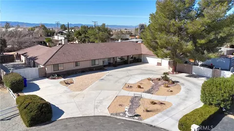 20335 Nyack Ct, Apple Valley, CA 92308