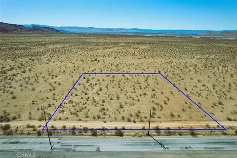 4 Quarry Rd, Apple Valley, CA 92307 photo 6