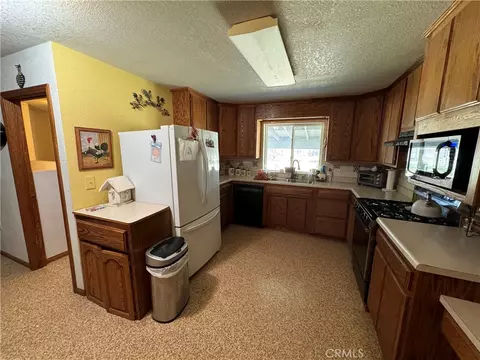 Other - 35648 Mountain View Rd, Hinkley, CA 92347 photo 13 of 49