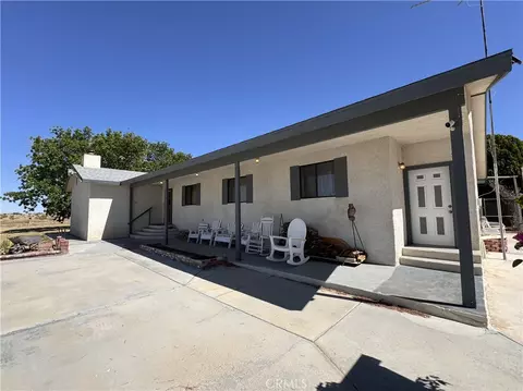 35648 Mountain View Rd, Hinkley, CA 92347