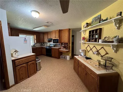 Other - 35648 Mountain View Rd, Hinkley, CA 92347 photo 10 of 49