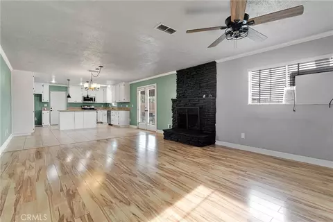 Living - 13206 Winona Rd, Apple Valley, CA 92308 photo 4 of 4