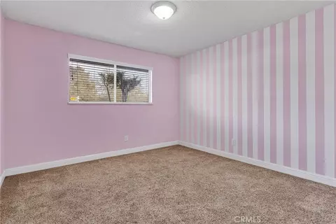 Bedroom - 13206 Winona Rd, Apple Valley, CA 92308 photo 1 of 5