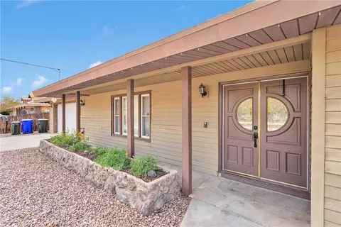 13206 Winona Rd, Apple Valley, CA 92308 photo 4