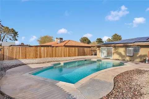 Exterior - 13206 Winona Rd, Apple Valley, CA 92308 photo 4 of 8