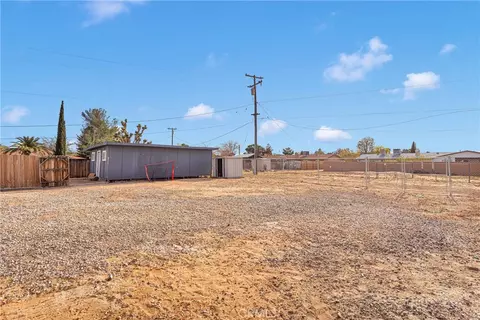 13206 Winona Rd, Apple Valley, CA 92308 photo 29
