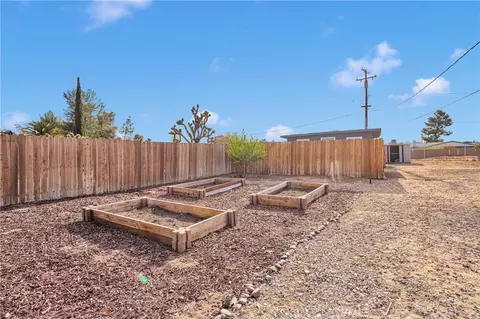 13206 Winona Rd, Apple Valley, CA 92308 photo 24