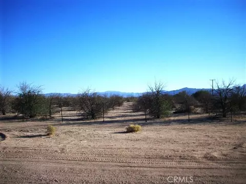 45527 Twin Lakes Dr, Newberry Springs, CA 92365