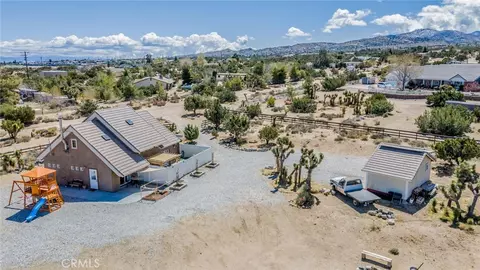 10022 Silver Rock Rd, Pinon Hills, CA 92372