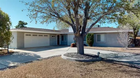 20783 Shawnee Rd, Apple Valley, CA 92308