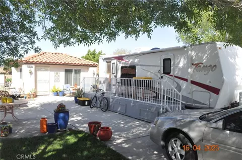 11624 Ridgemark Rd, Apple Valley, CA 92308
