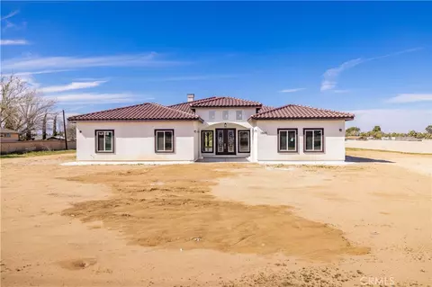 1805 W Columbia Way W, Lancaster, CA 93534