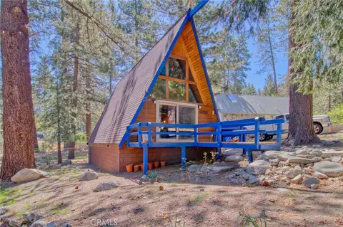 6253 Cardinal Rd, Wrightwood, CA 92397