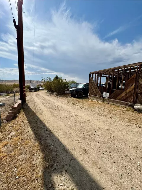 6719 Deep Creek Rd, Apple Valley, CA 92308 photo 3