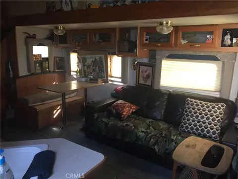 6719 Deep Creek Rd, Apple Valley, CA 92308 photo 13