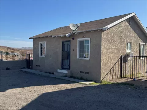 401 W Fredricks St, Barstow, CA 92311 photo 2
