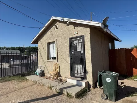401 W Fredricks St, Barstow, CA 92311 photo 7
