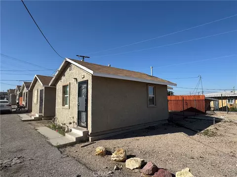 401 W Fredricks St, Barstow, CA 92311 photo 4