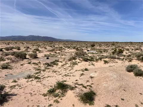 34998 Bon View Rd, Newberry Springs, CA 92365
