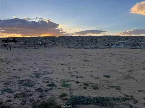9683 Milpas Dr, Apple Valley, CA 92308 photo 8