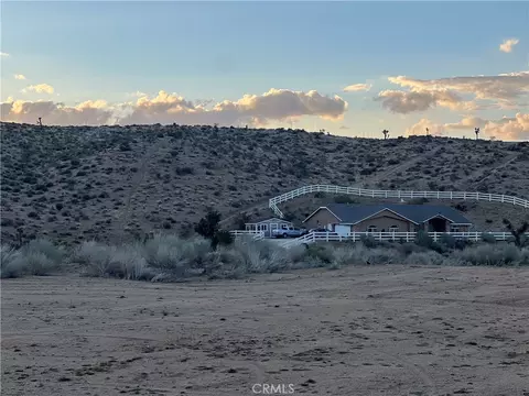 9683 Milpas Dr, Apple Valley, CA 92308 photo 5
