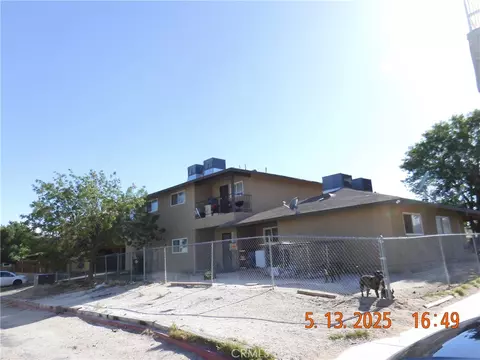 Exterior - 1131 Barstow Rd, Barstow, CA 92311 photo 4 of 6