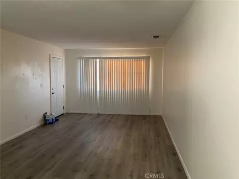 Living - 1131 Barstow Rd, Barstow, CA 92311 photo 1 of 4