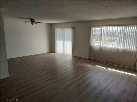Living - 1131 Barstow Rd, Barstow, CA 92311 photo 4 of 4
