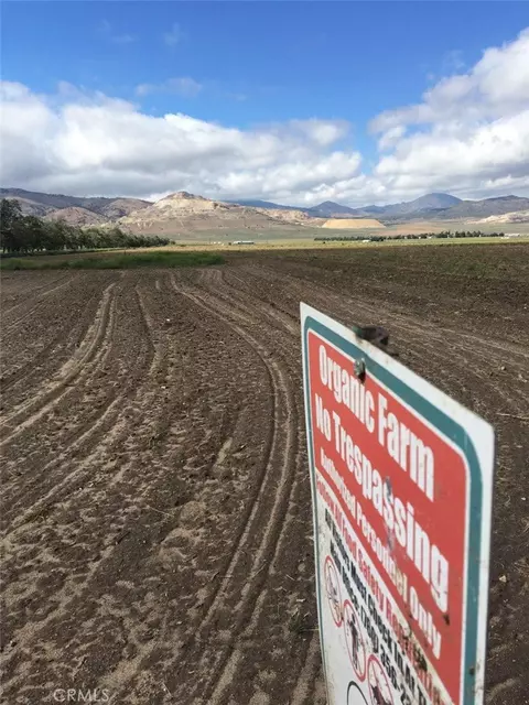 20028 Tehachapi Willow Springs Rd, Tehachapi, CA 93561 photo 13