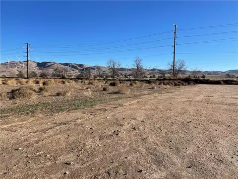 20028 Tehachapi Willow Springs Rd, Tehachapi, CA 93561 photo 22
