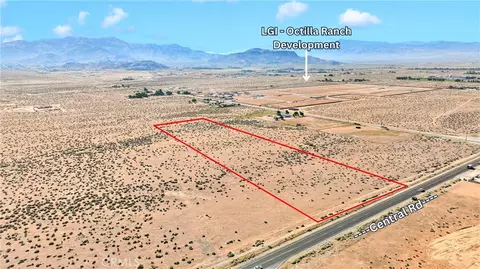 4370622 Central Rd, Apple Valley, CA 92307