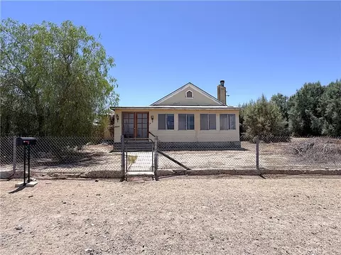 35587 National Trl, Daggett, CA 92327