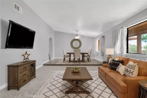 21978 Mojave St, Apple Valley, CA 92308
