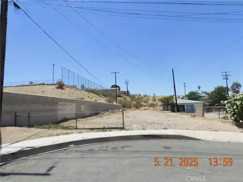 508 S 6th Ave, Barstow, CA 92311