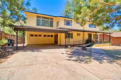 Exterior - 960 Snowbird Rd, Wrightwood, CA 92397 photo 15 of 19