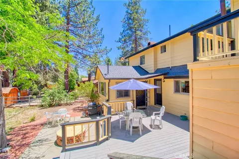 Exterior - 960 Snowbird Rd, Wrightwood, CA 92397 photo 3 of 21