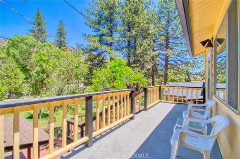Exterior - 960 Snowbird Rd, Wrightwood, CA 92397 photo 2 of 19