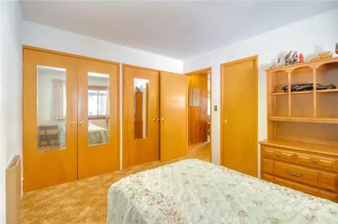 Bedroom - 960 Snowbird Rd, Wrightwood, CA 92397 photo 5 of 13