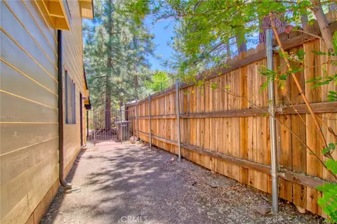Exterior - 960 Snowbird Rd, Wrightwood, CA 92397 photo 13 of 21