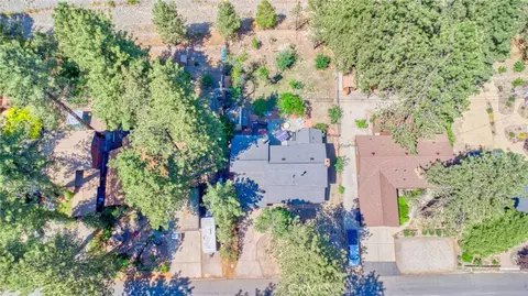 View/Area - 960 Snowbird Rd, Wrightwood, CA 92397 photo 1 of 5