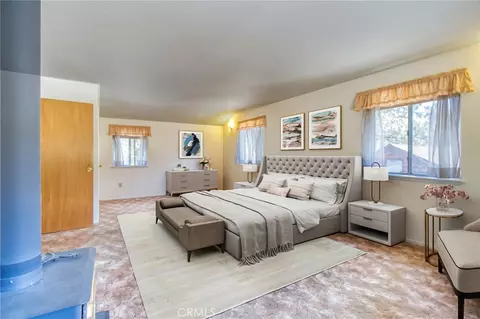Bedroom - 960 Snowbird Rd, Wrightwood, CA 92397 photo 1 of 13