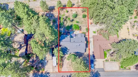 View/Area - 960 Snowbird Rd, Wrightwood, CA 92397 photo 4 of 4