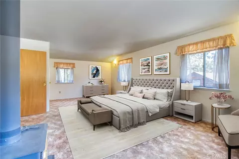 Bedroom - 960 Snowbird Rd, Wrightwood, CA 92397 photo 1 of 13