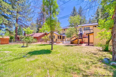 Exterior - 960 Snowbird Rd, Wrightwood, CA 92397 photo 10 of 19