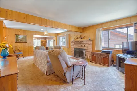 Living - 960 Snowbird Rd, Wrightwood, CA 92397 photo 3 of 8