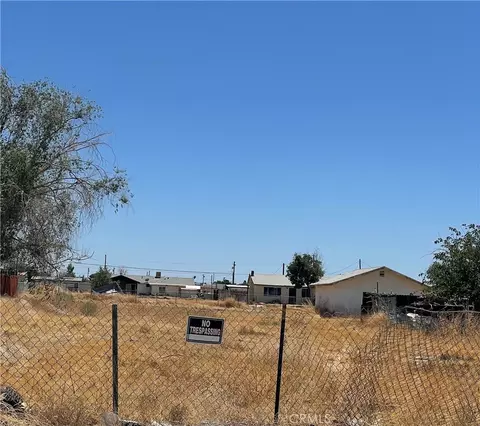 0 White, Adelanto, CA 92301