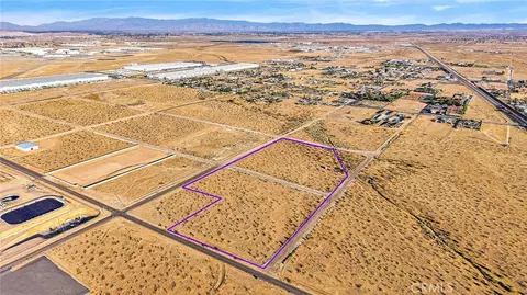 70 Jonathan St, Adelanto, CA 92301 photo 5