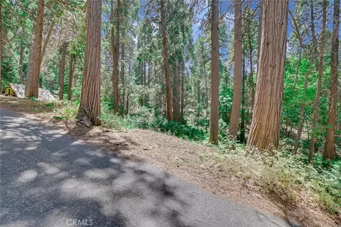 590 Electra Dr, Crestline, CA 92325 photo 4
