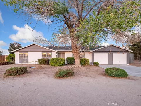 9383 11th Ave, Hesperia, CA 92345